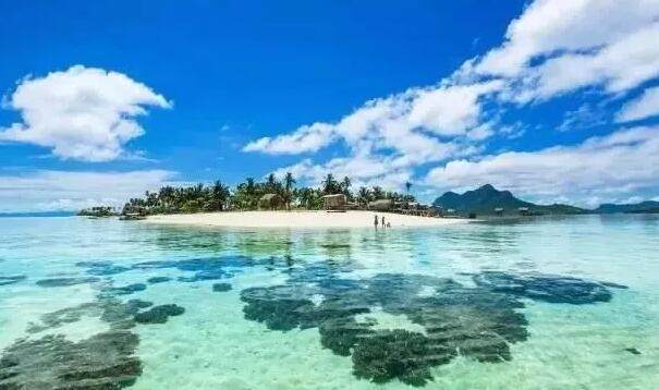 菲律宾白沙滩白白的沙子.jpg